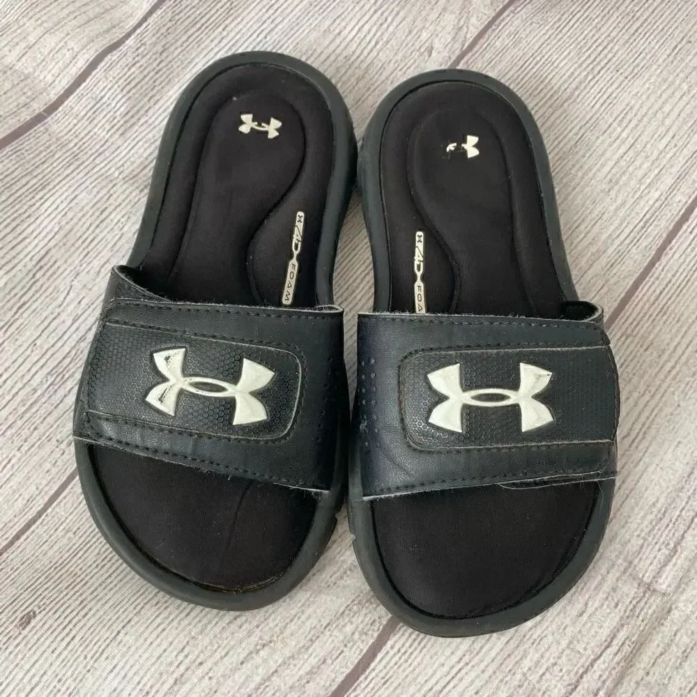 Under Armour toddler sz 12 black 4D foam comfort slides w/adjustable top strap